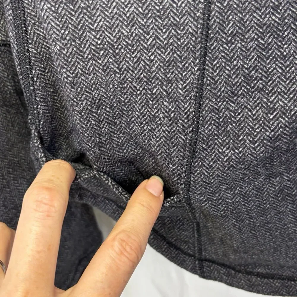Lululemon Base Runner 1/2 Zip Heathered Herringbone Black Gray Women’s Sz 8
